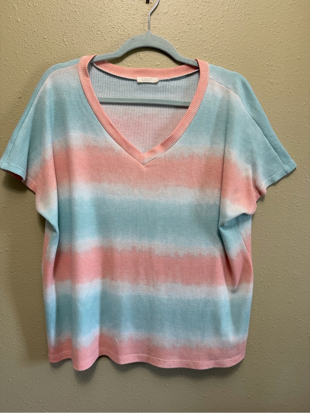 V-Neck Short Sleeve Stripe Top in Pastel Pink & Blue